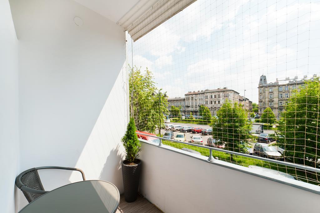 Apartamenty Sun & Snow Krakow Old Town ภายนอก รูปภาพ