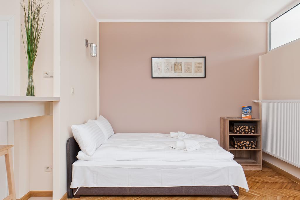 Apartamenty Sun & Snow Krakow Old Town ภายนอก รูปภาพ