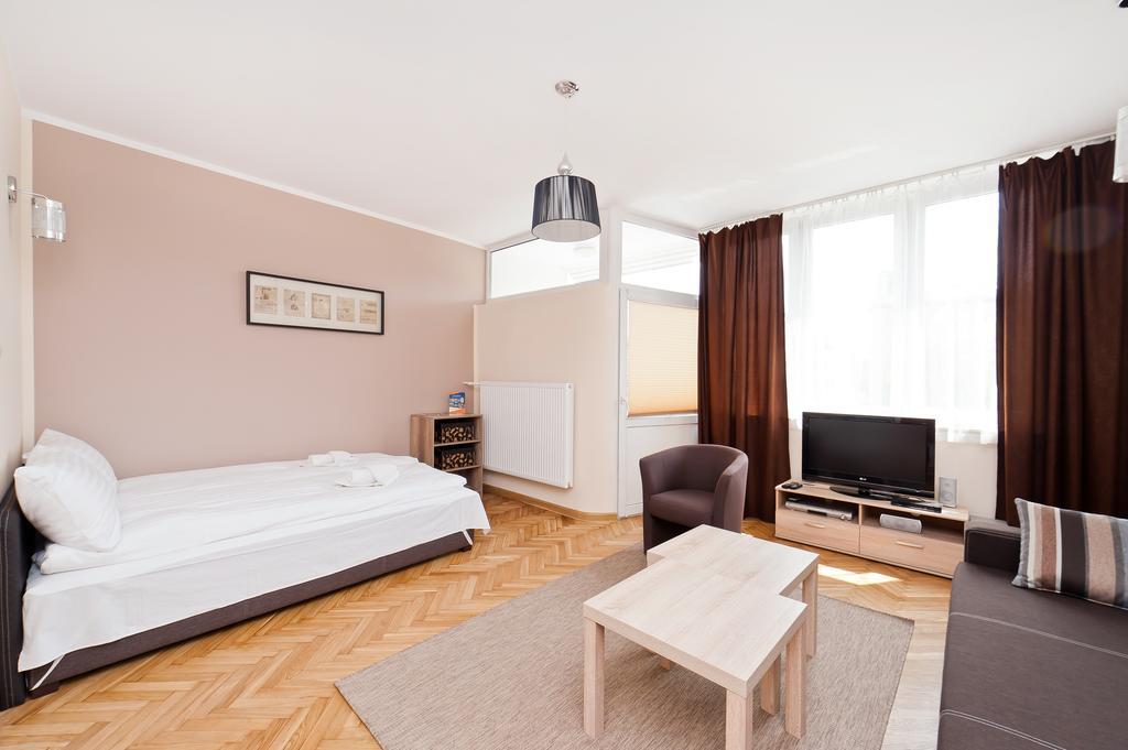 Apartamenty Sun & Snow Krakow Old Town ภายนอก รูปภาพ